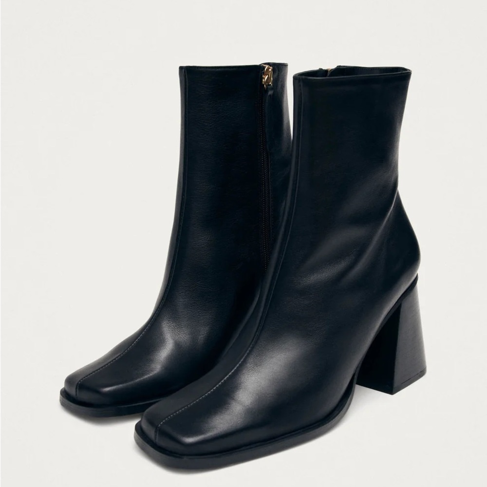 🖤 Alohas South Black Leather Ankle Boots – Size 8–8.5 🖤